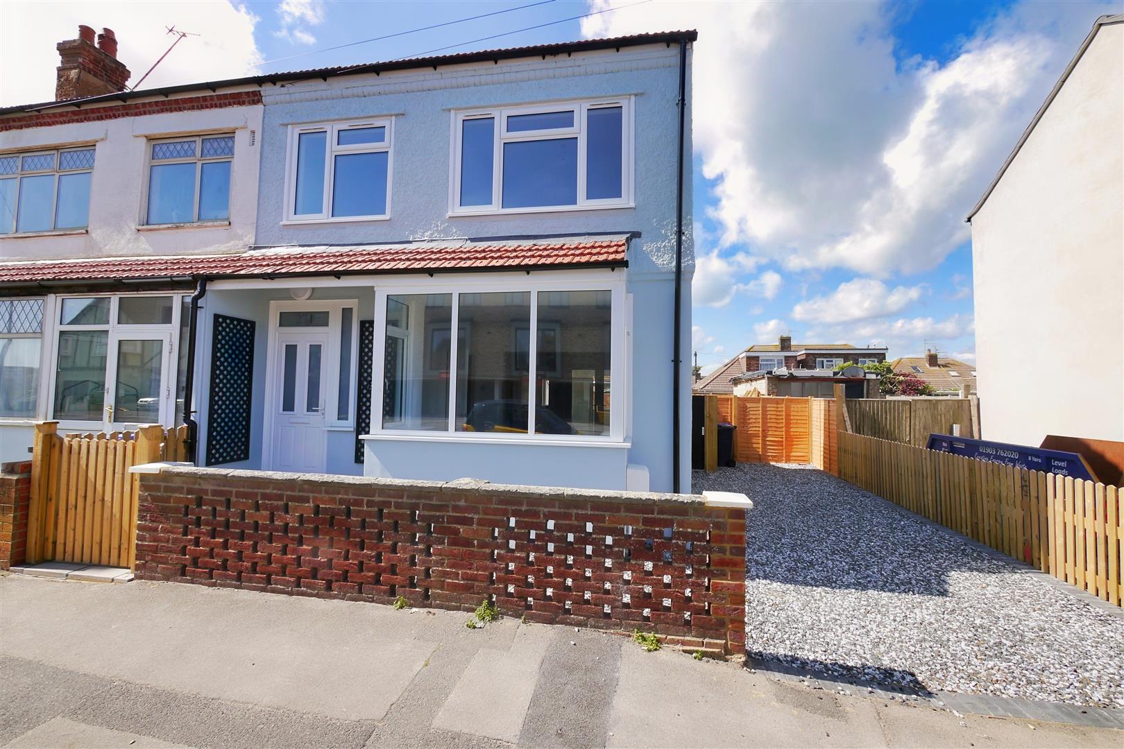 3 bedroom House - Semi-Detached